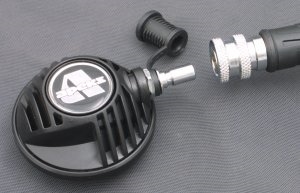 Apeks swivel inflator